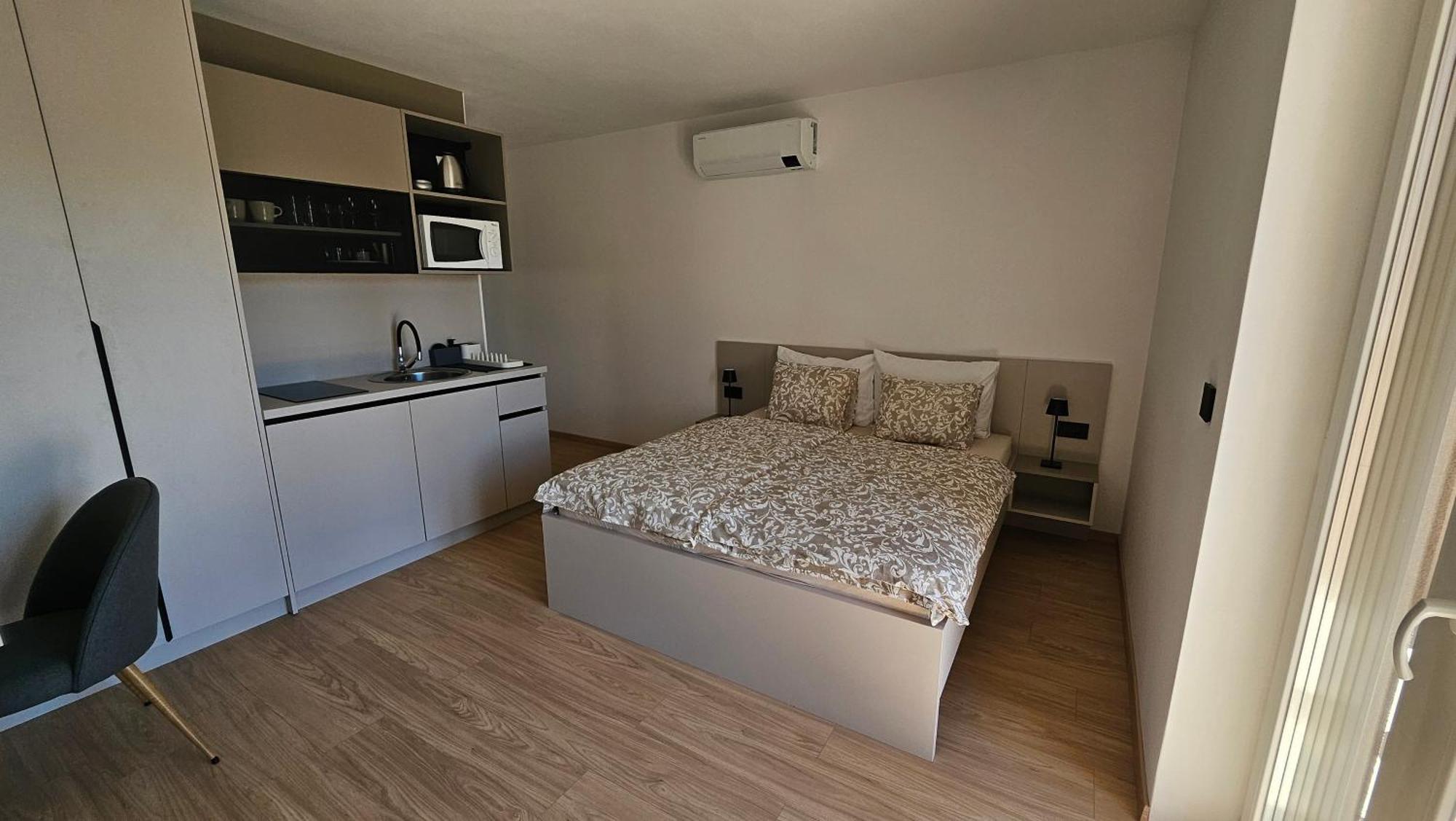 Richi Rooms & App Фунтана Экстерьер фото