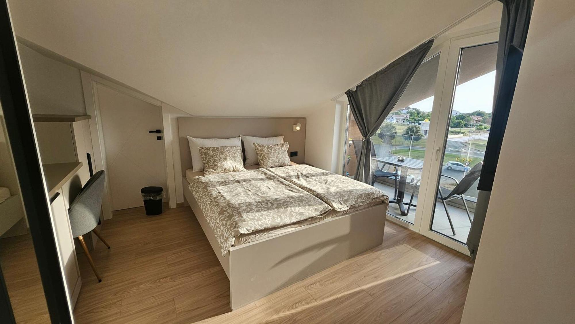 Richi Rooms & App Фунтана Экстерьер фото